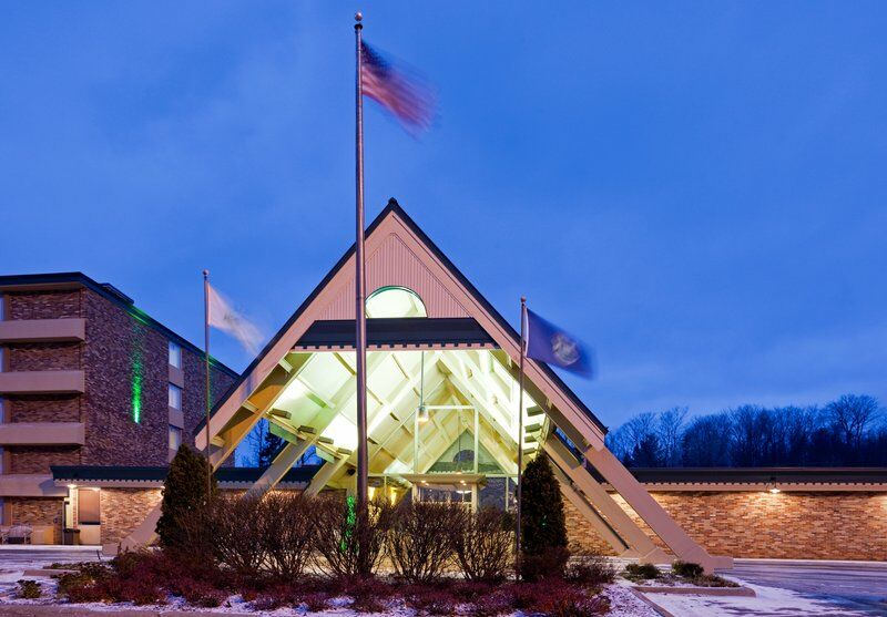 Holiday Inn Marquette By Ihg Kültér fotó